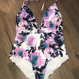 ModCloth Swimsuit size XL floral